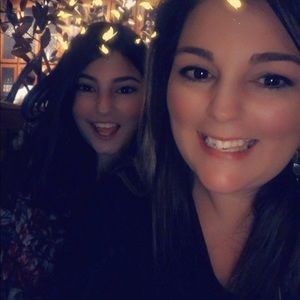 Meet your Posher, Candis